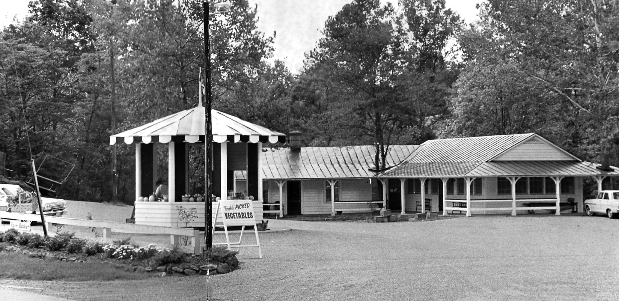 1965-10-14 Farm Basket